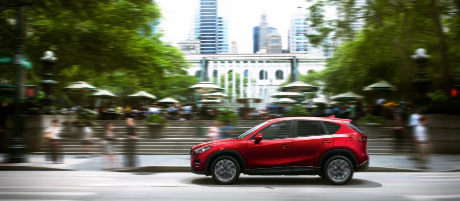  Mazda CX-5 2015 года  (US) (фото 13 из 71)